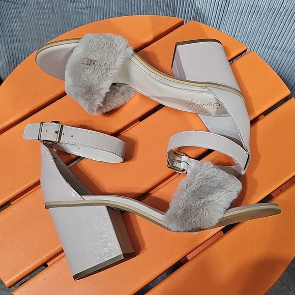 Seychelles Women Leather Faux Fur Block Heel Ankle Strap Sandal Size 10 Flawed - Picture 7 of 12